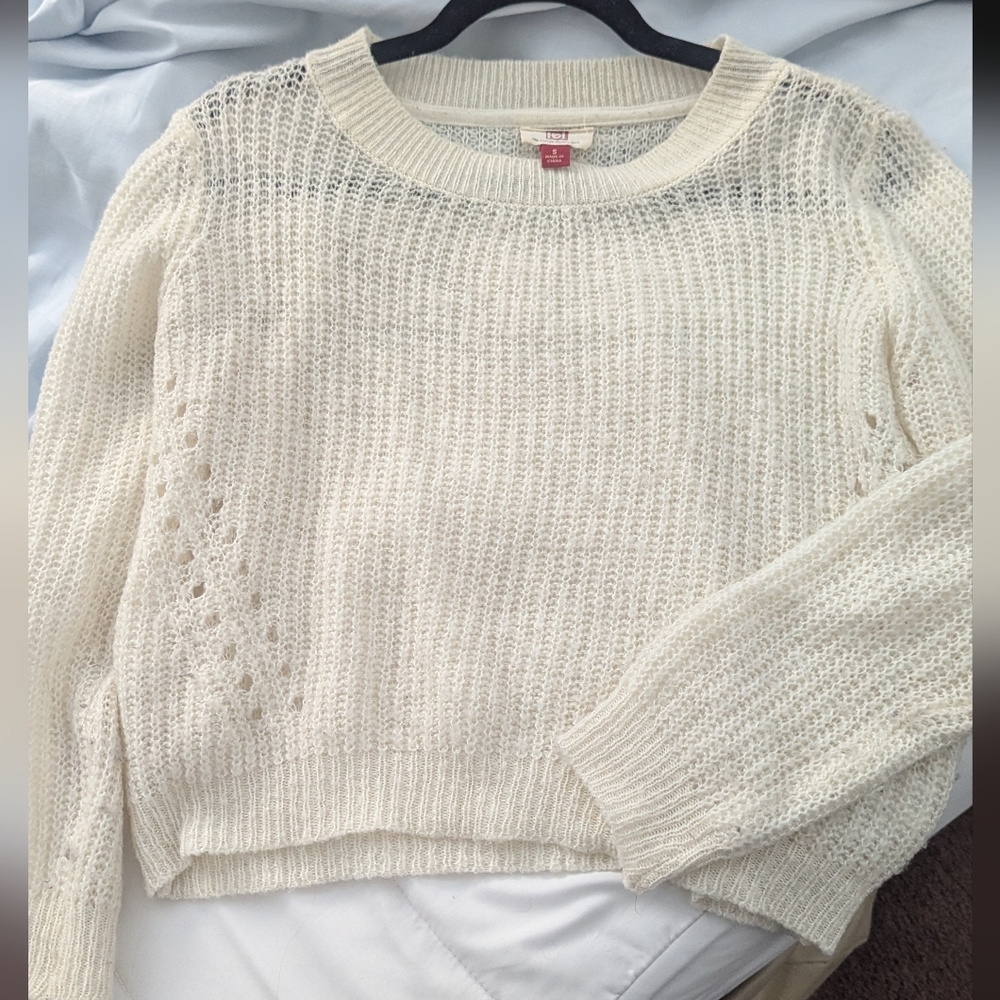 Cropped white sweater